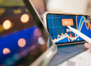 Analysing Bitcoin Ethereum and forex options, a multi-market trader at work